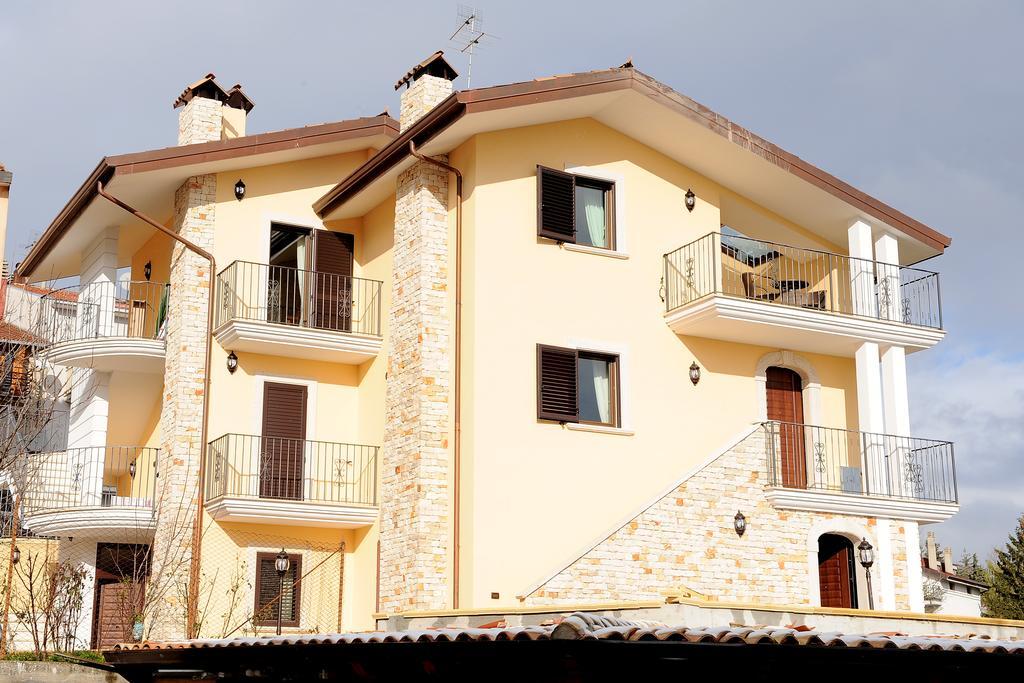 Residence Les Amis Castel Di Sangro Esterno foto
